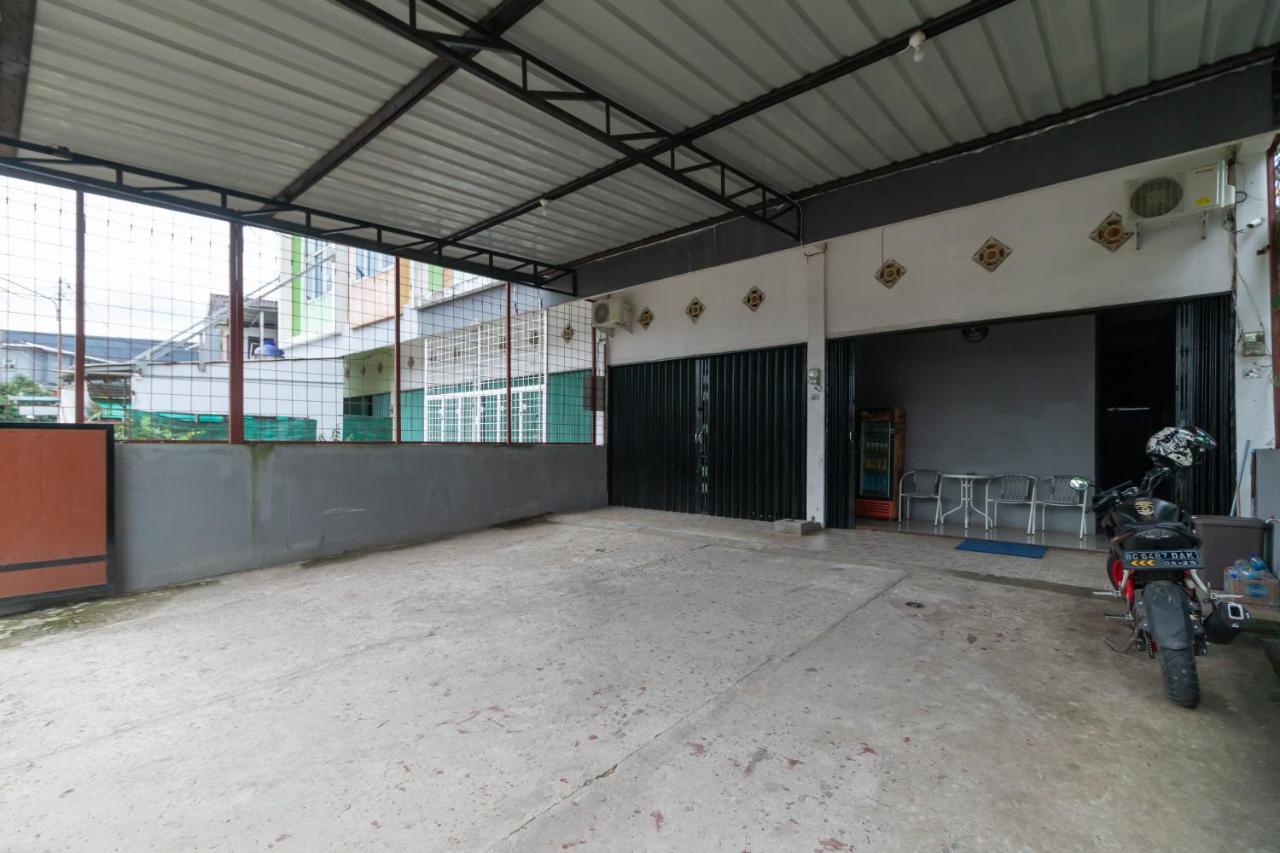 Reddoorz Near Palembang Trade Center 4 Hotell Eksteriør bilde